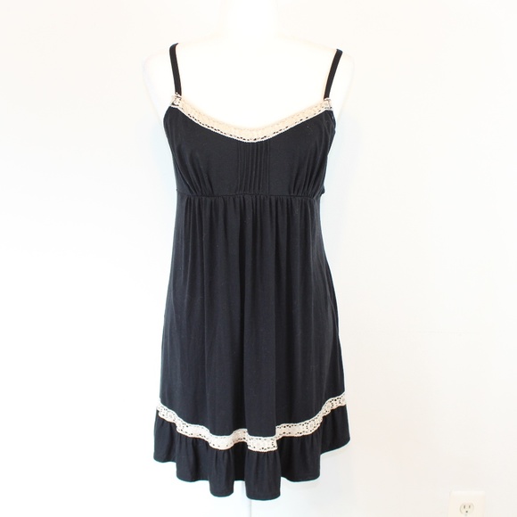 Ella Moss Other - Underella by Ella Moss Black Chemise, size LARGE